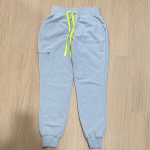 Figs Woman’s Scrub Joggers